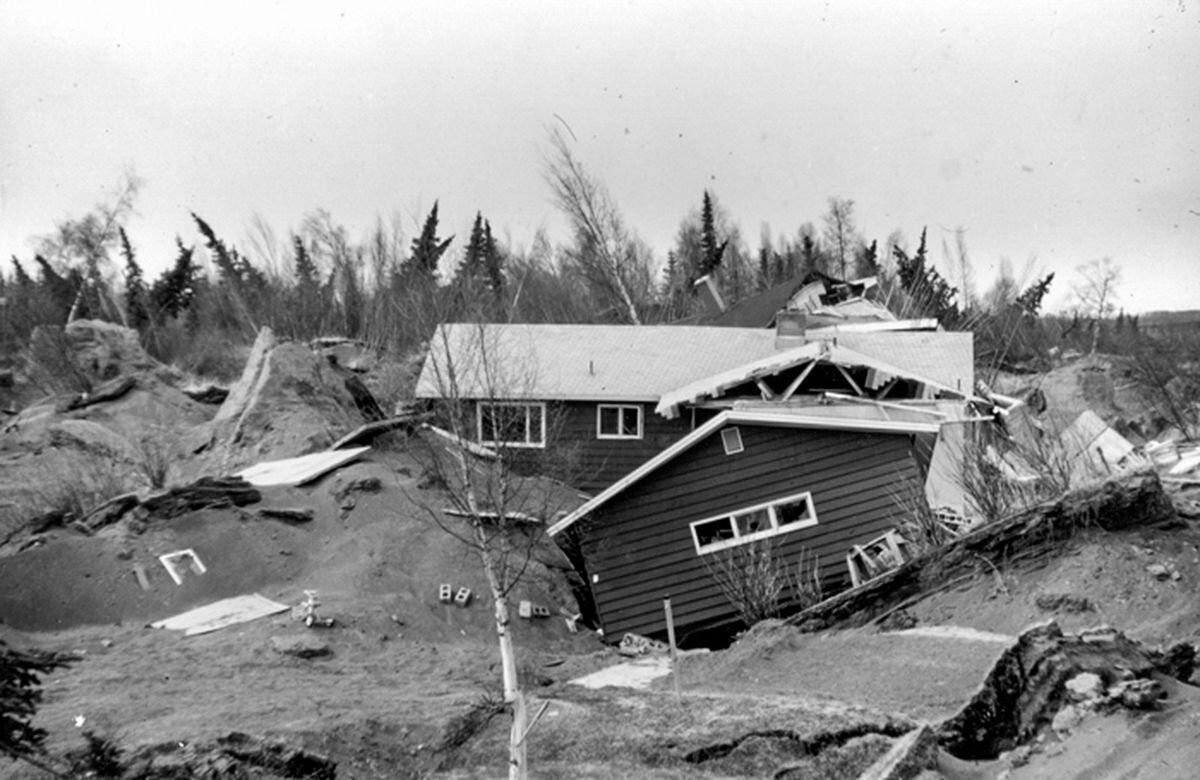 In Aftermath Of Giant Quake, Anchorage Allowed Rebuilding In Slide ...